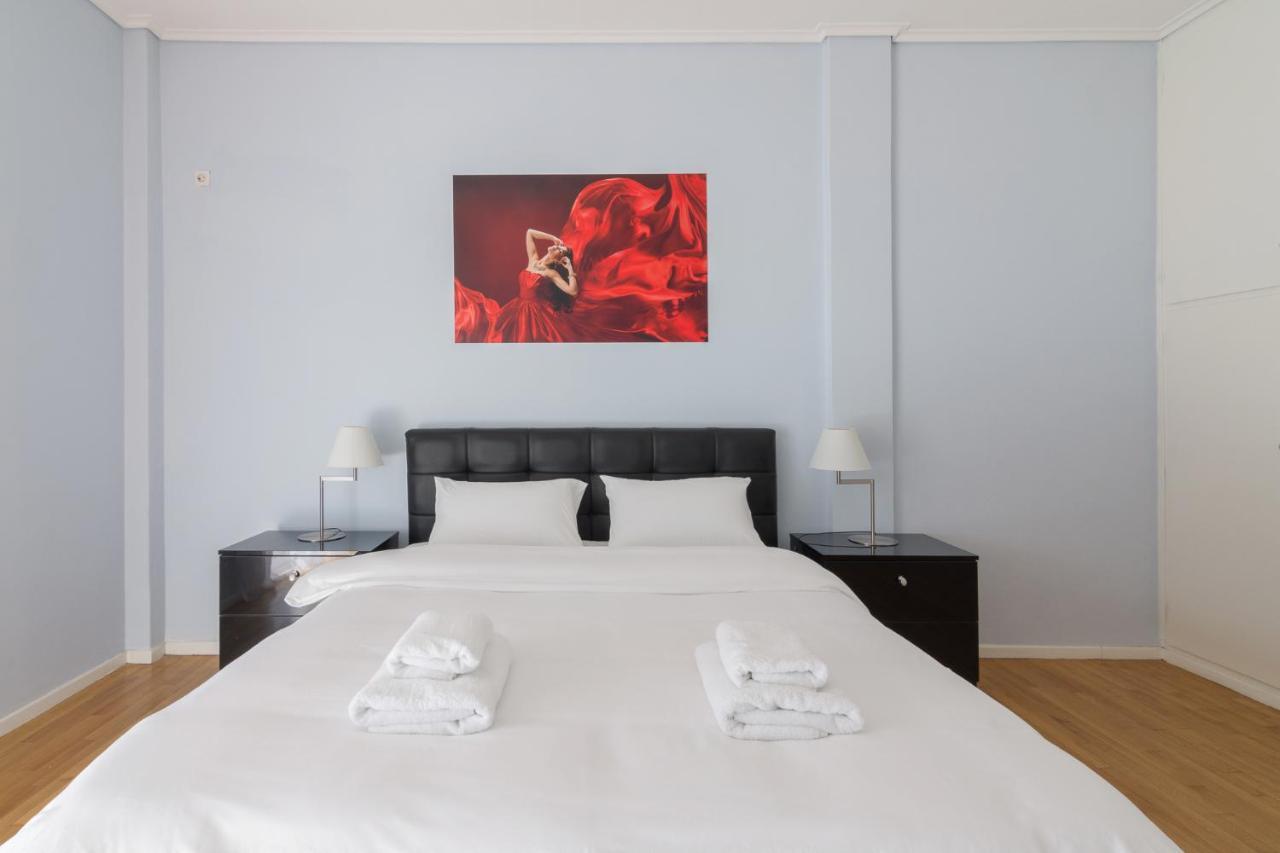 Spacious And Modern Flat For 4 Atina Dış mekan fotoğraf
