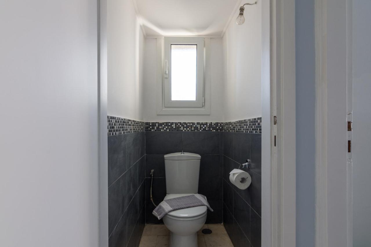 Spacious And Modern Flat For 4 Atina Dış mekan fotoğraf
