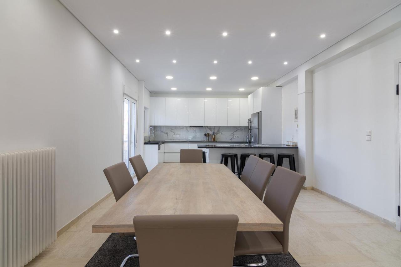 Spacious And Modern Flat For 4 Atina Dış mekan fotoğraf