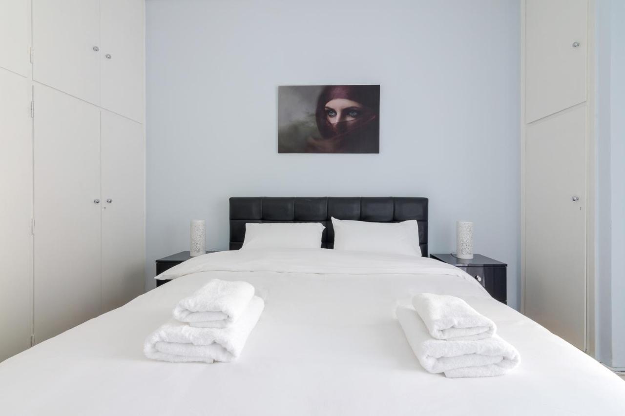 Spacious And Modern Flat For 4 Atina Dış mekan fotoğraf