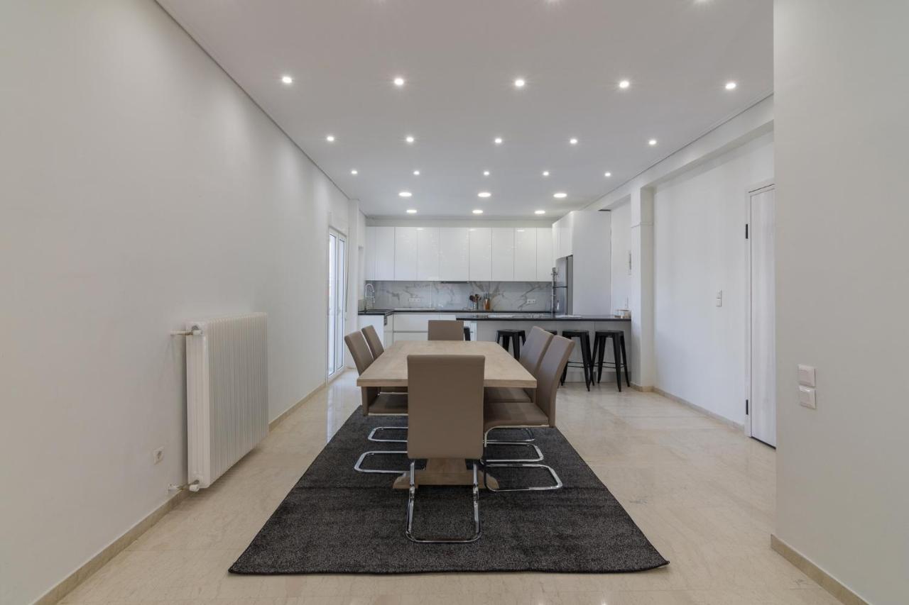 Spacious And Modern Flat For 4 Atina Dış mekan fotoğraf